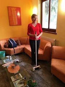 Od 8.6. 2020 se opět otevírá pro veřejnost solná jeskyně v Bohumíně a tak jsme musely předtím jako s – fotografie 3